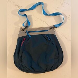 Merrell Nakina Hobo Blue Crossbody Bag Outdoor Versatile Utility Purse Storage
